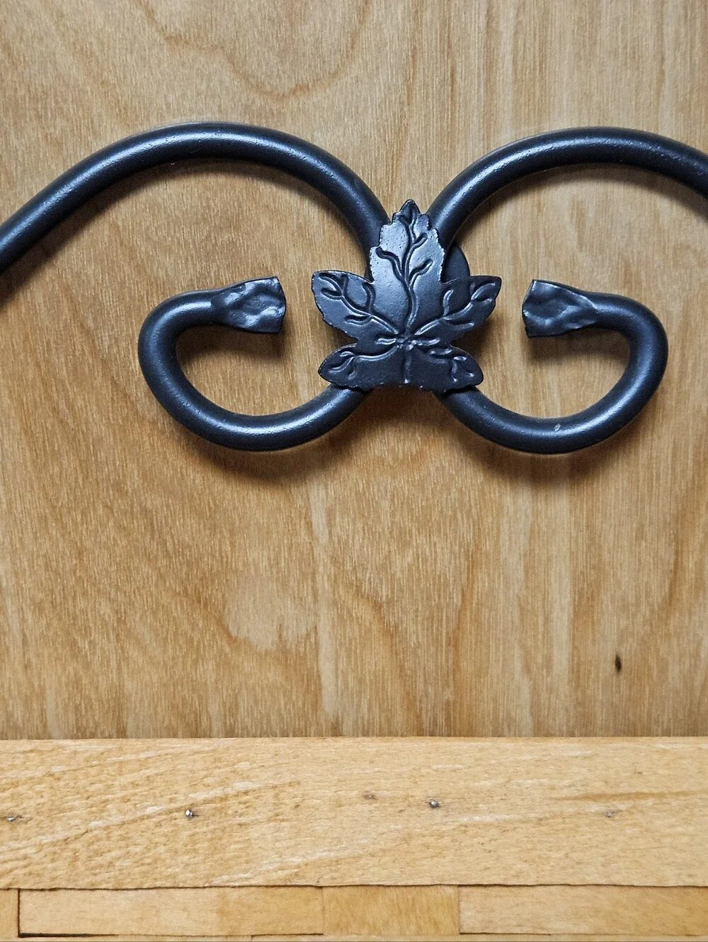 Longaberger Wrought Iron Envelope Basket Wall 2 Shelf Rack 3 Hooks Hanging